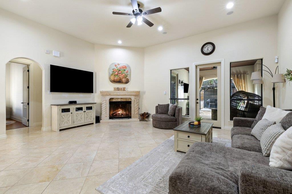 502 Hummingbird LN # 1