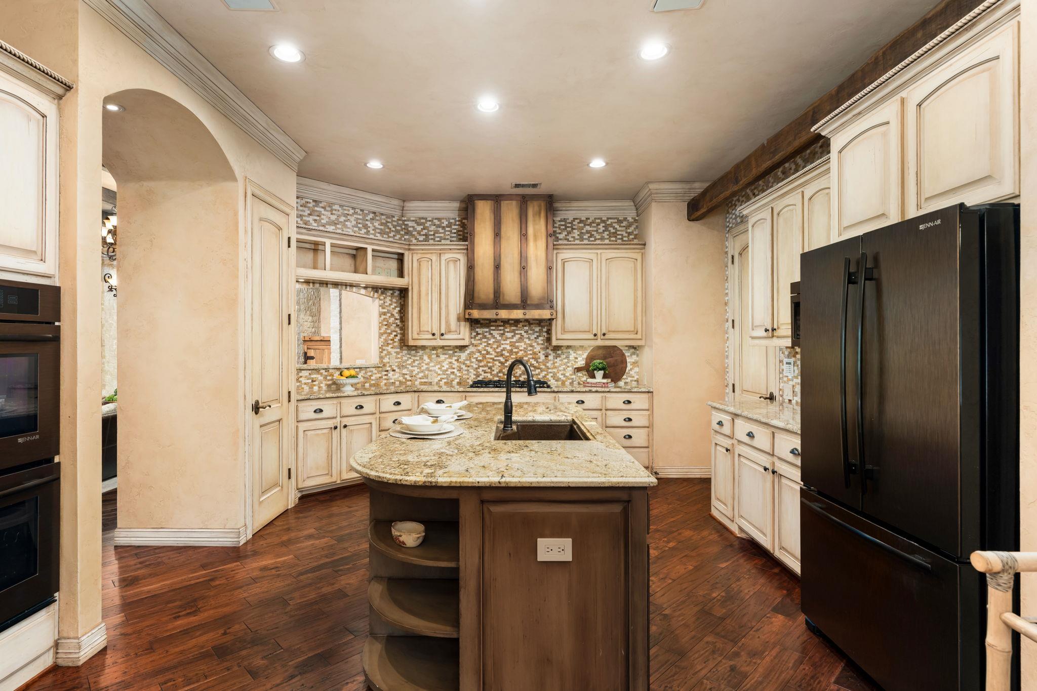 2305 Barton Creek BLVD # 29