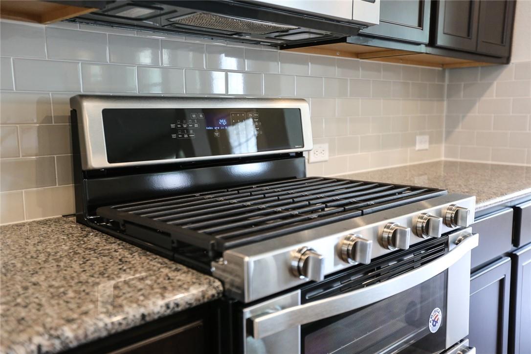 8108 Ausblick Ave
