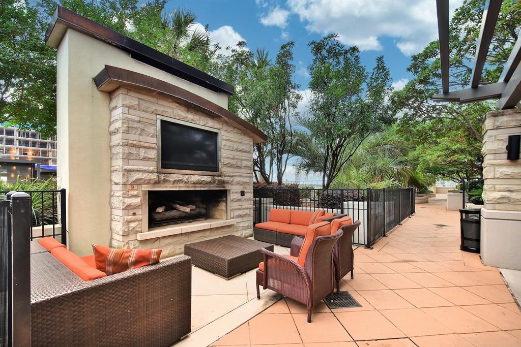 360 Nueces ST # 2405