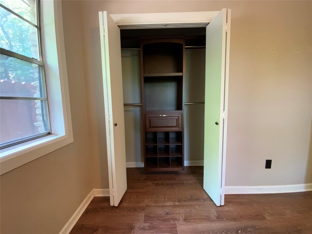 2807 Edgewater DR # A