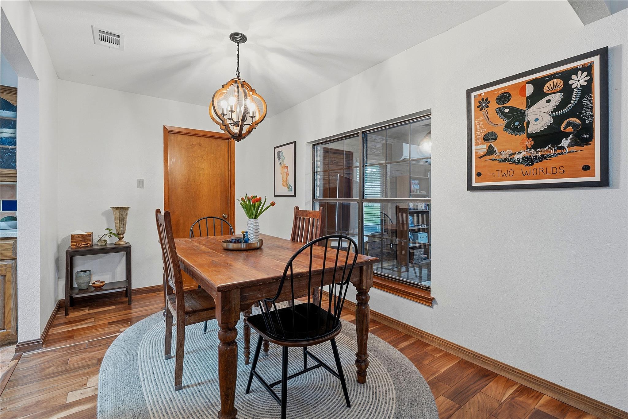 203 Leisurewoods DR