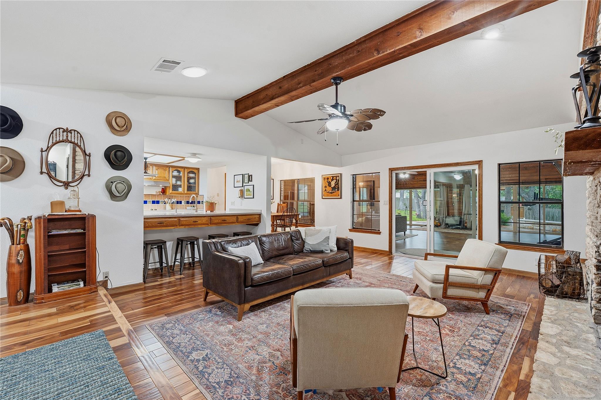 203 Leisurewoods DR