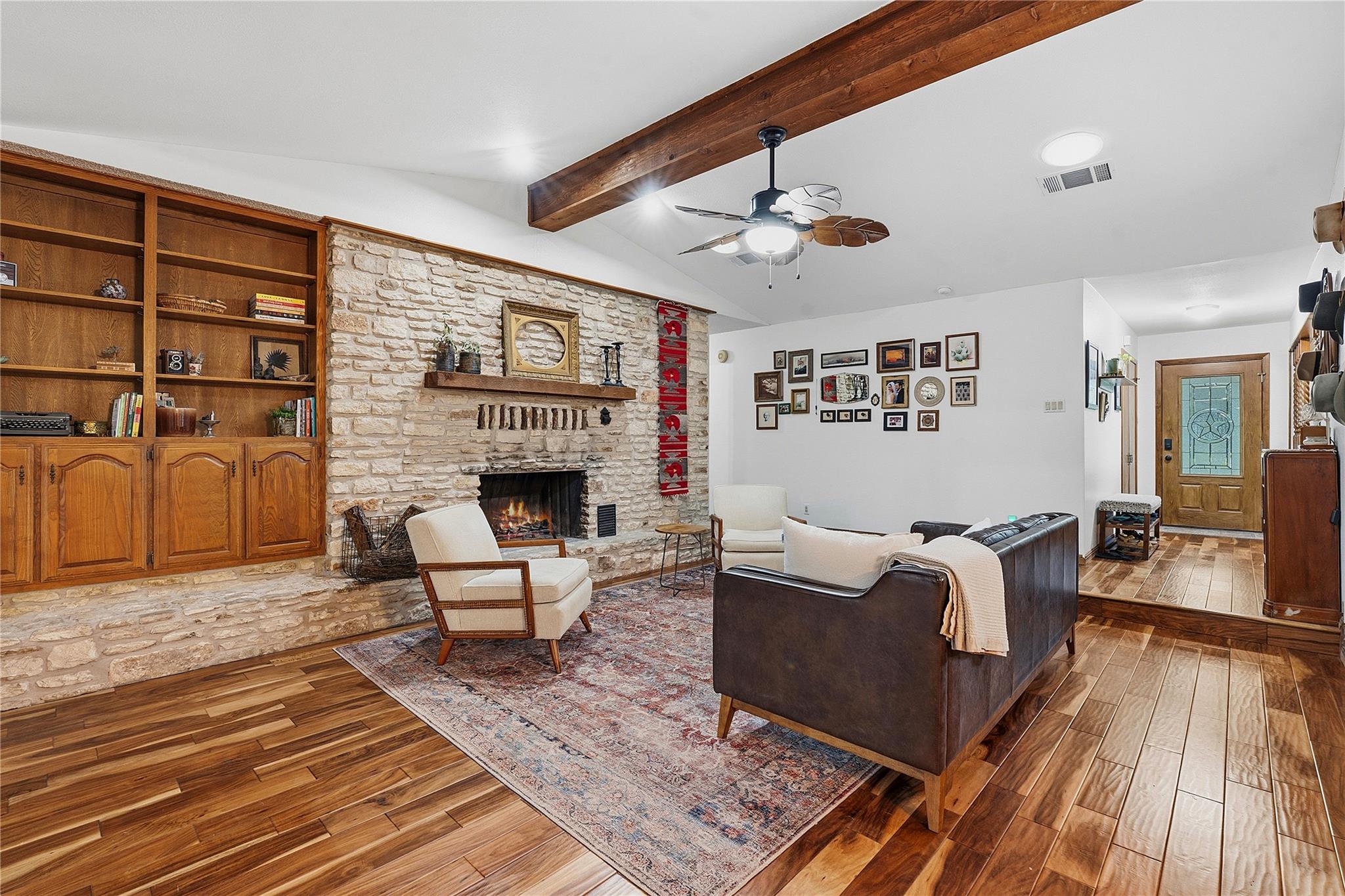 203 Leisurewoods DR
