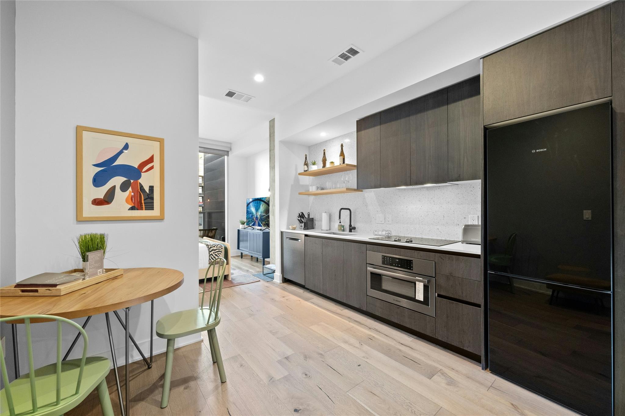 48 East Ave # 1007