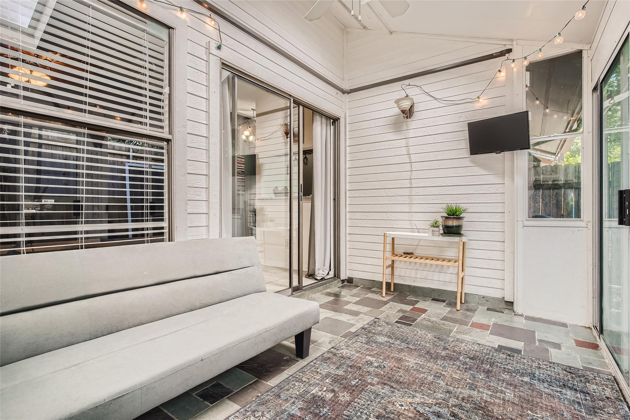 3815 Menchaca RD # A Unit: 9-A