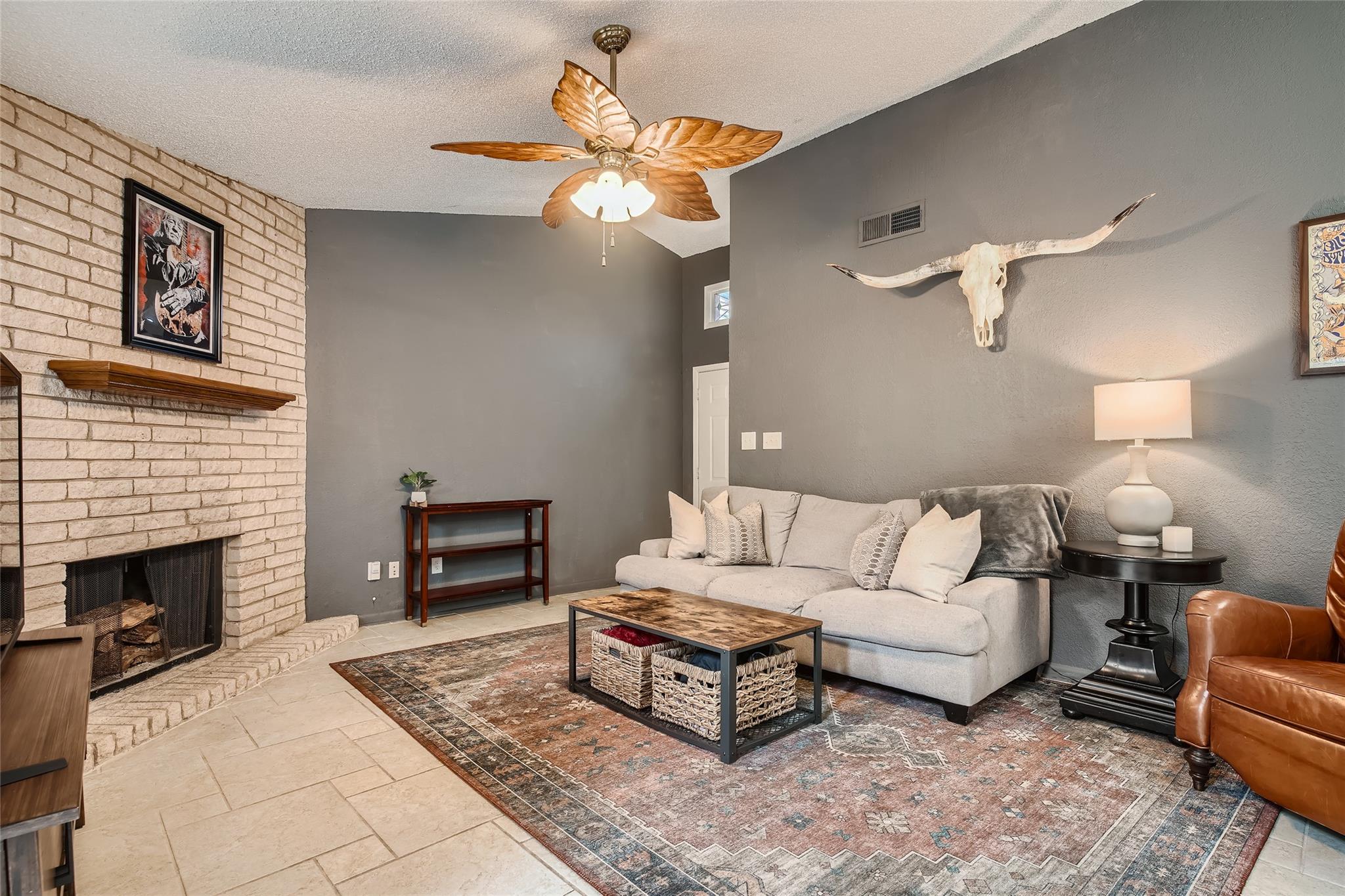 3815 Menchaca RD # A Unit: 9-A