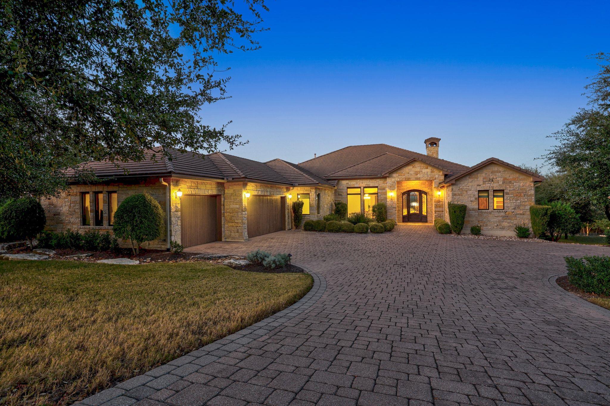 3809 Verano DR