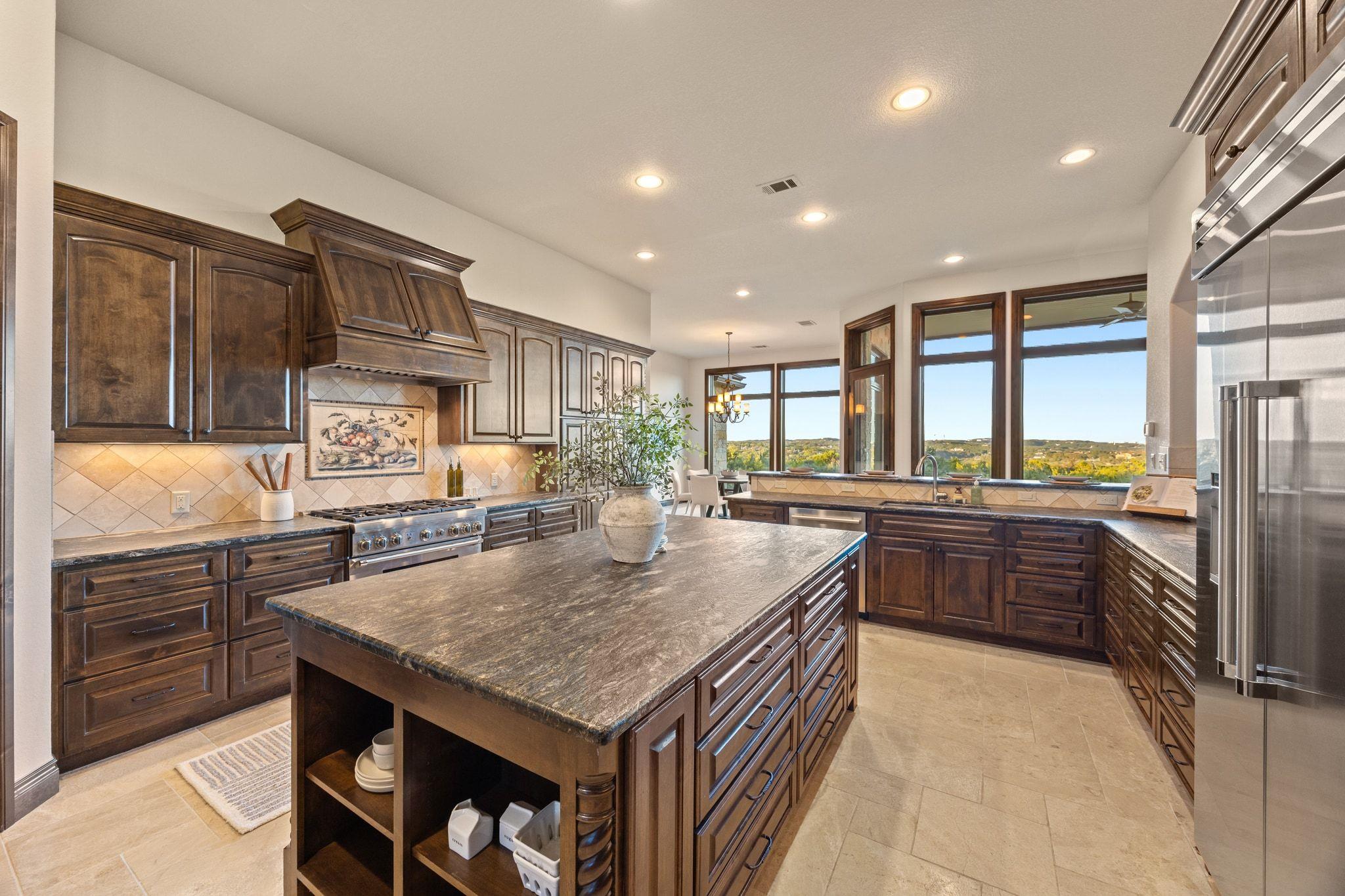 3809 Verano DR