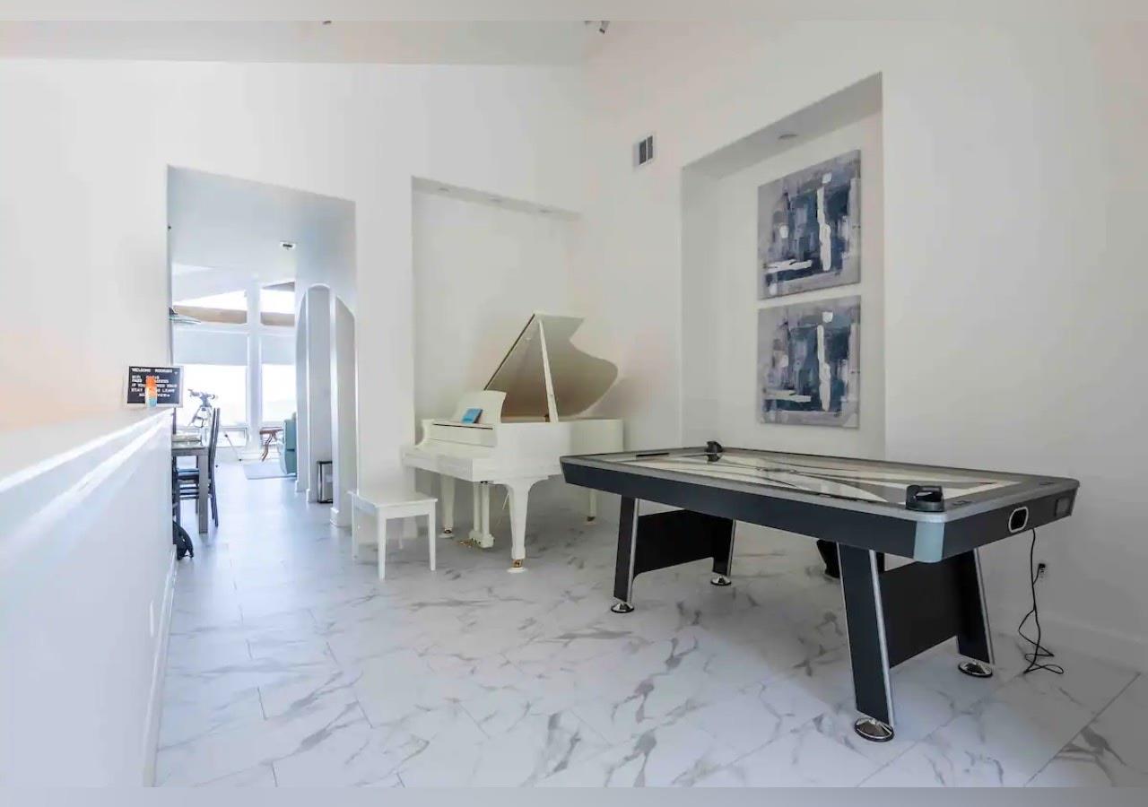 5924 Lookout Mountain DR