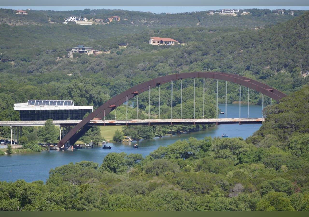 5924 Lookout Mountain DR