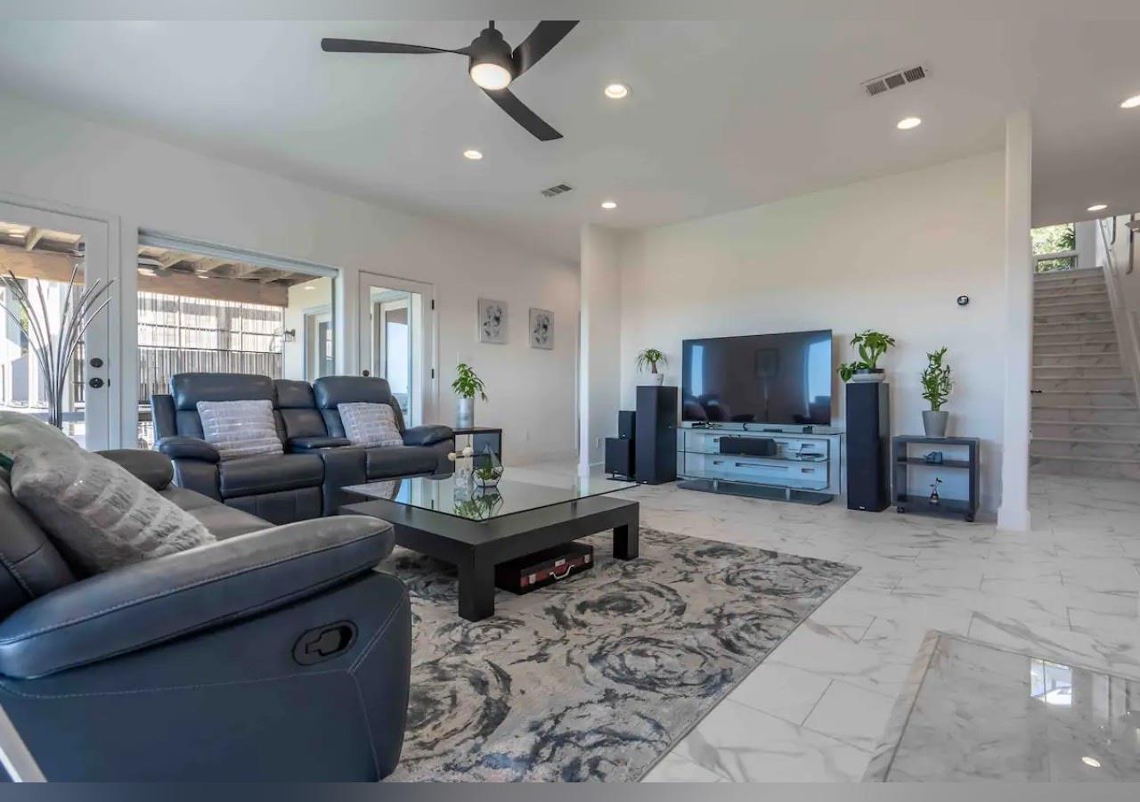 5924 Lookout Mountain DR