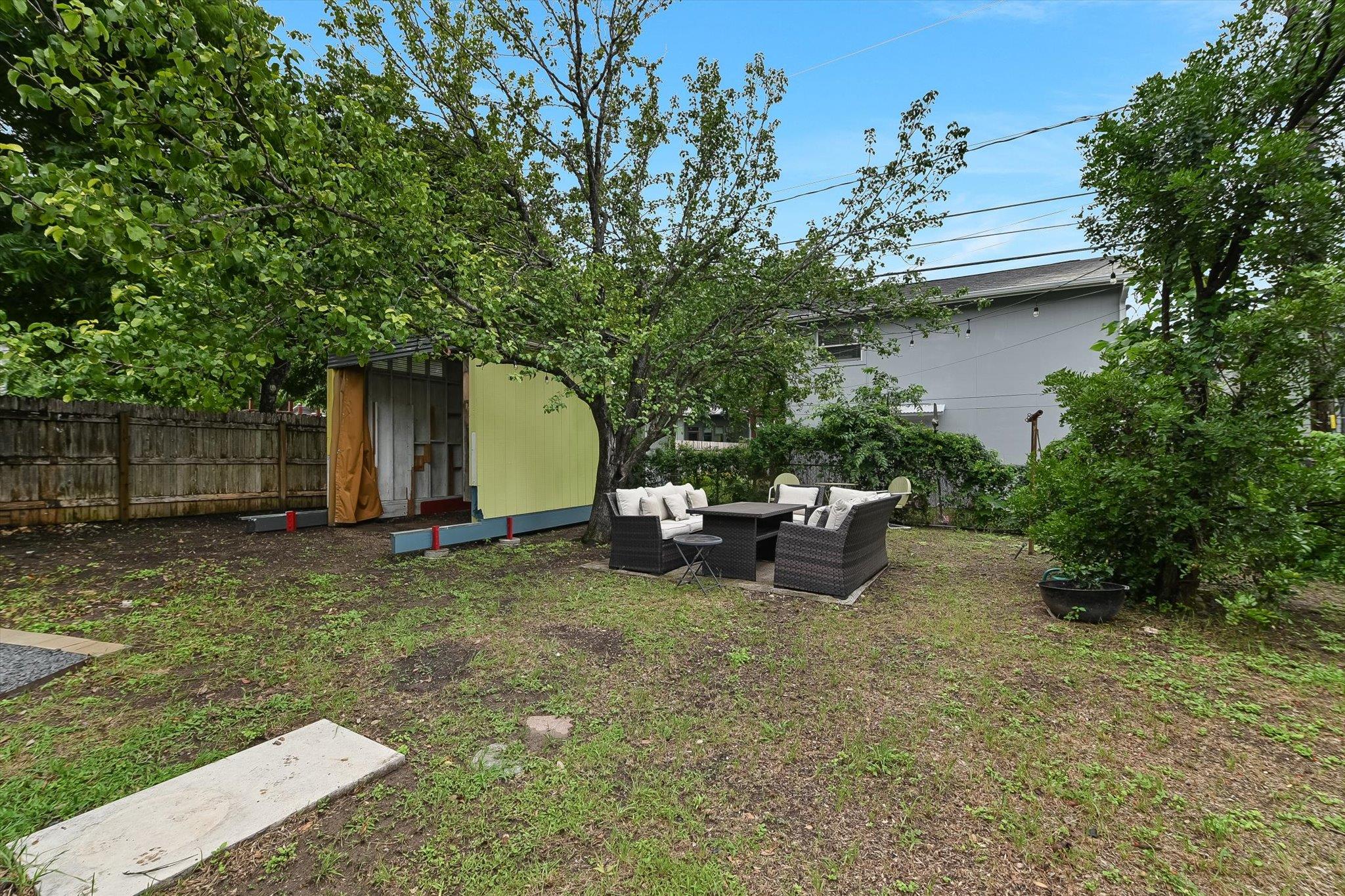 1807 Pasadena DR