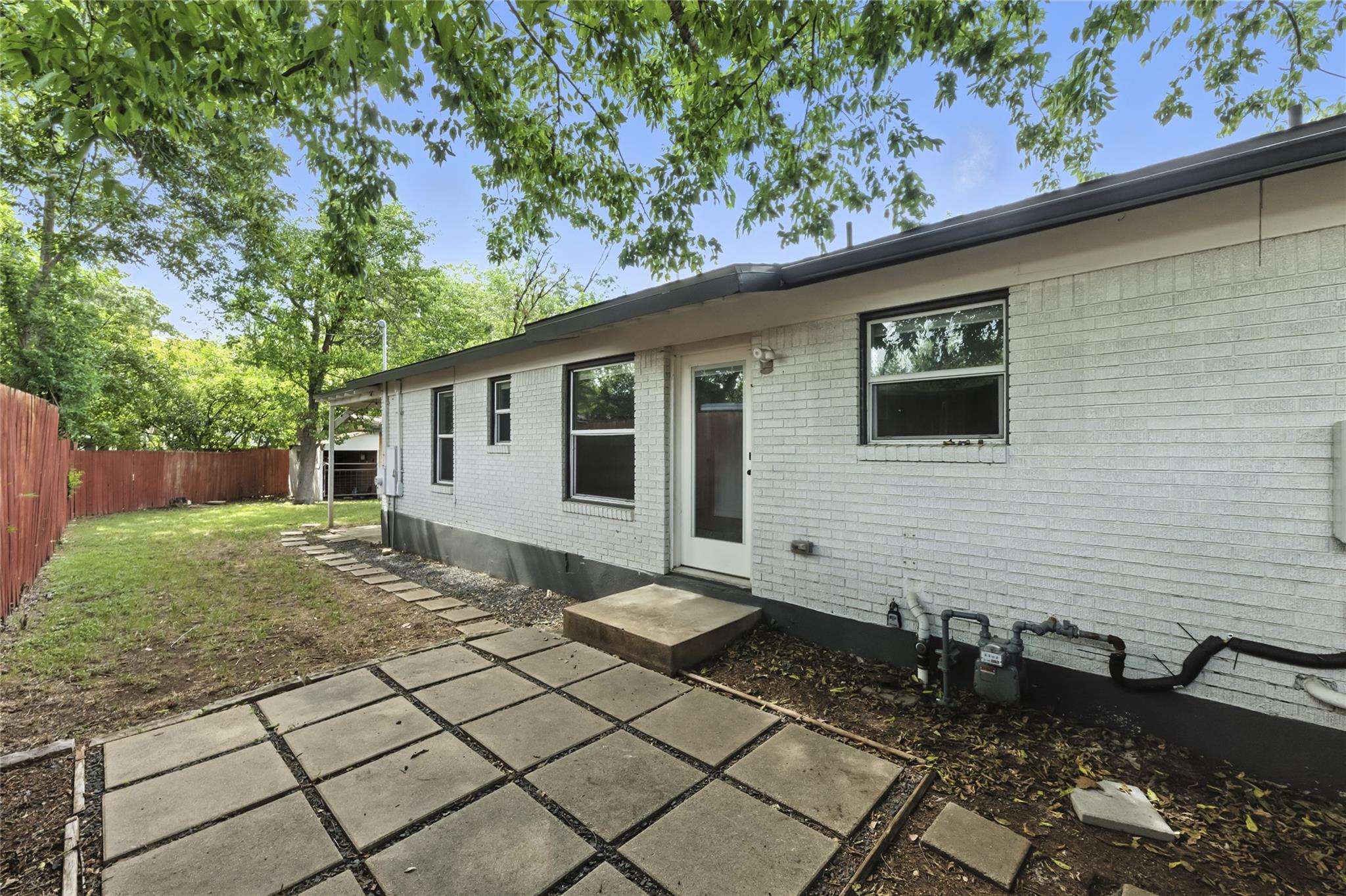 4703 Everglade DR