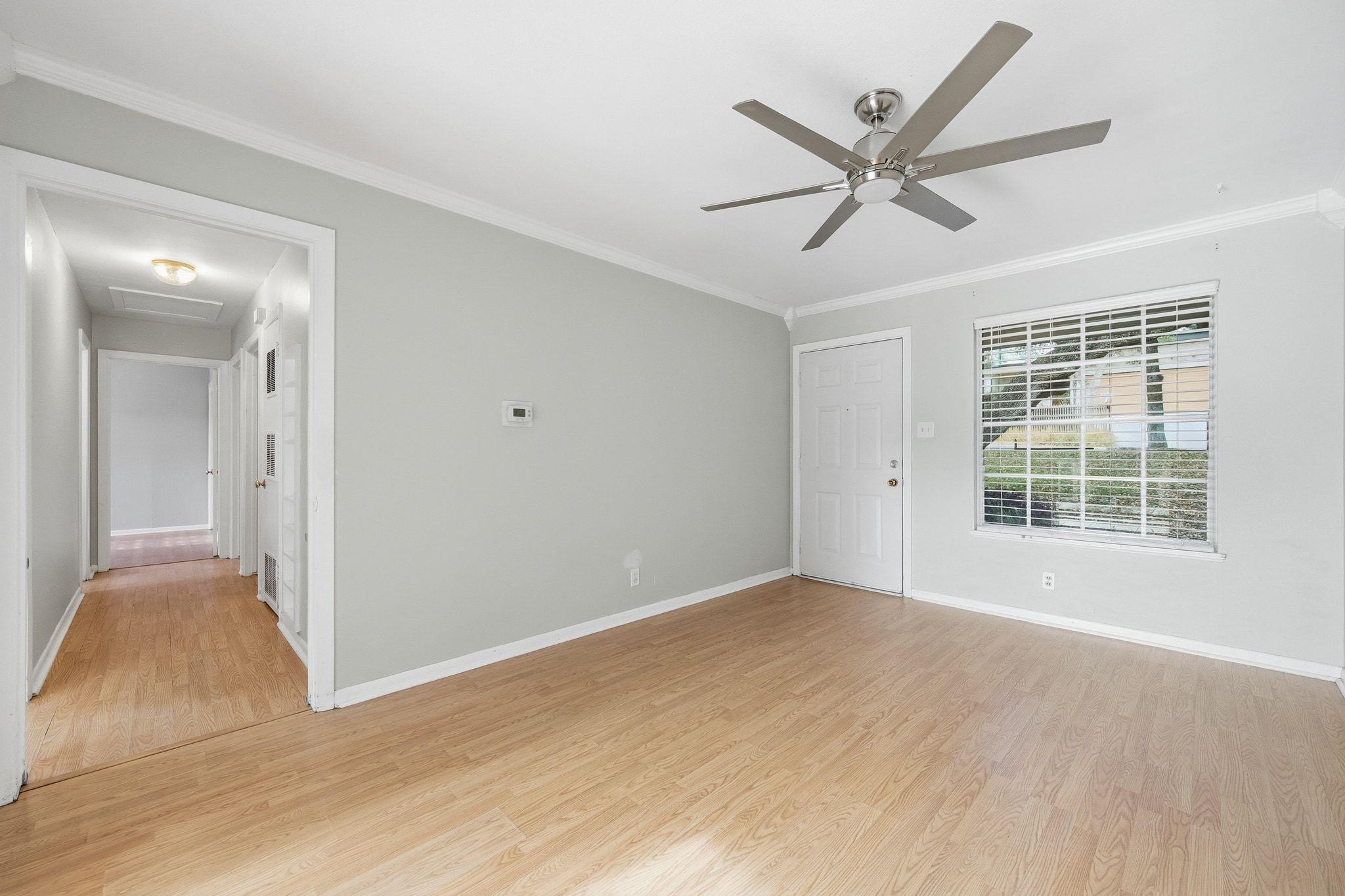 3007 Kinney Ave