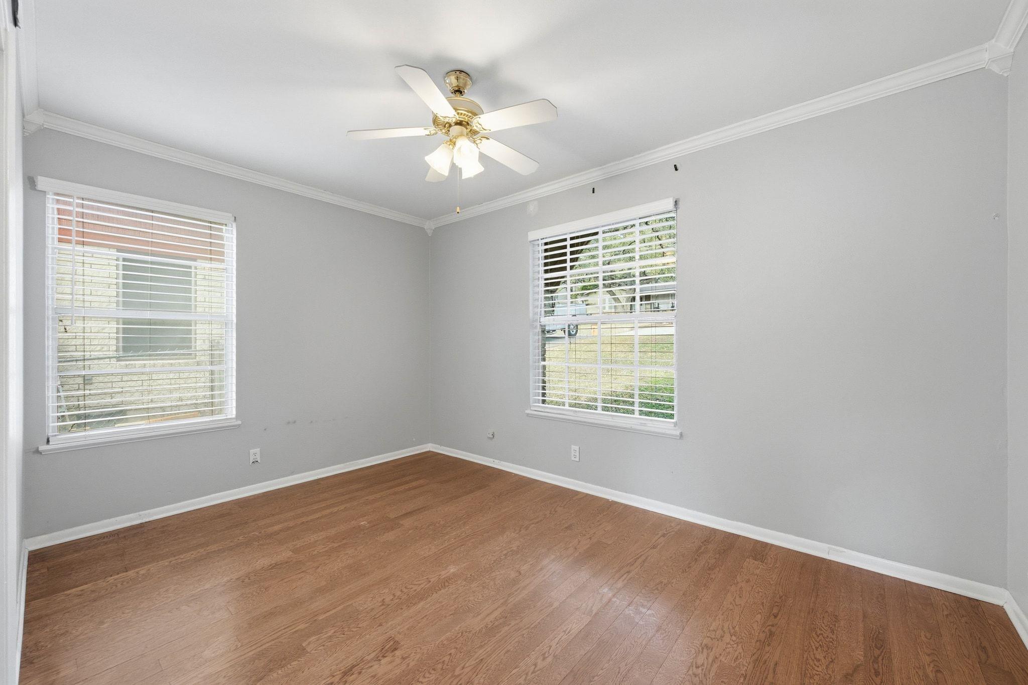 3007 Kinney Ave