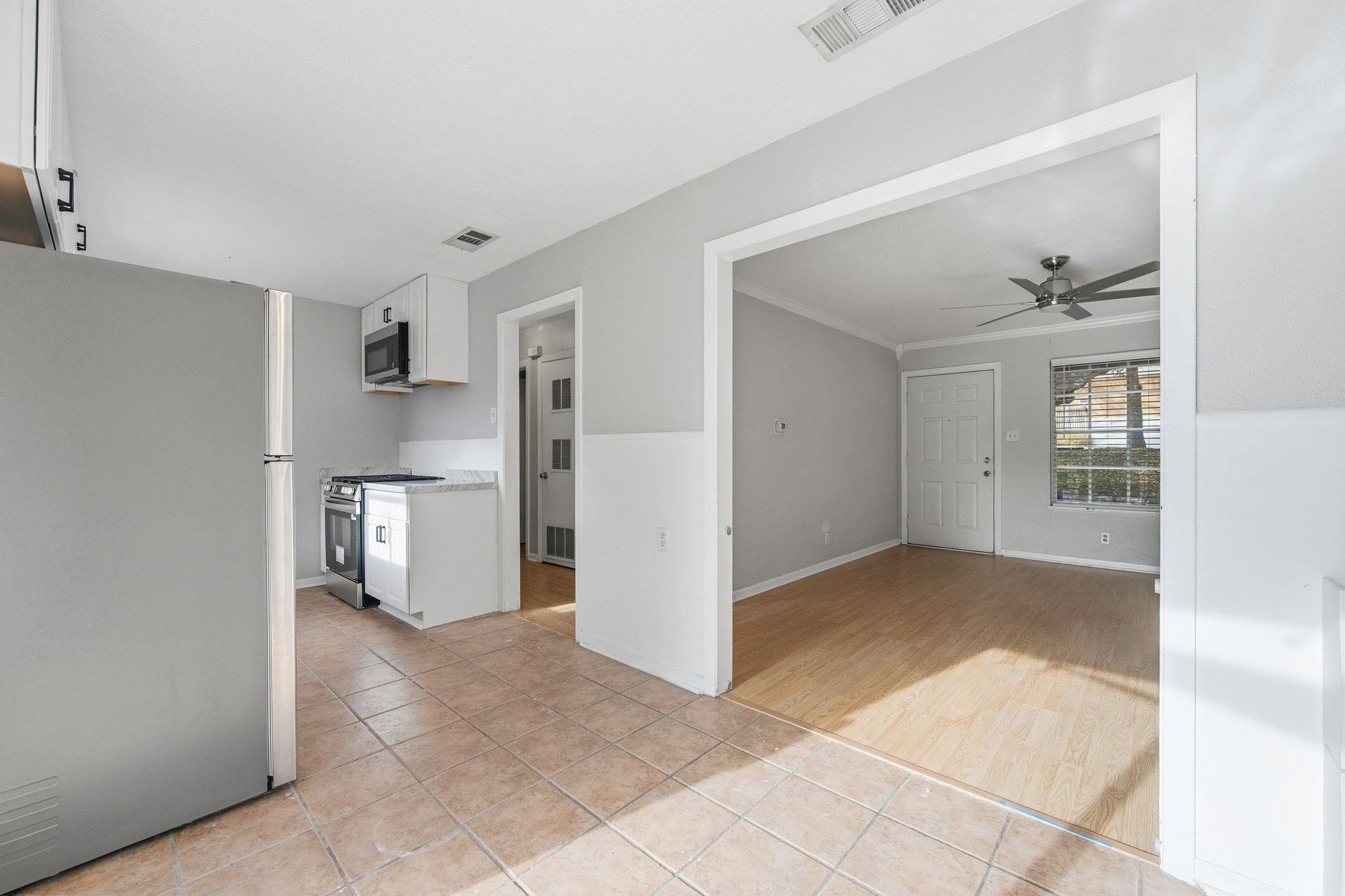 3007 Kinney Ave