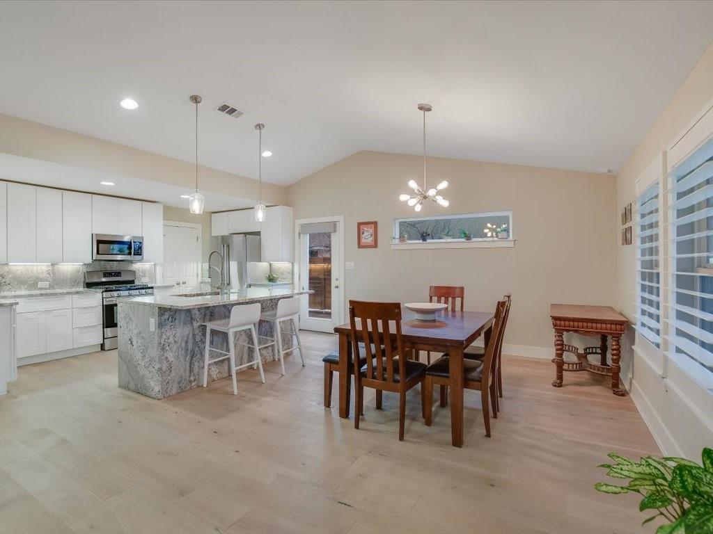 4607 Sara DR