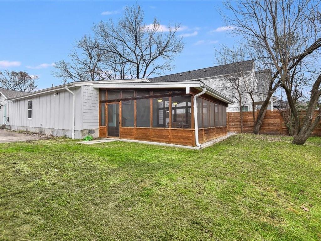 4607 Sara DR