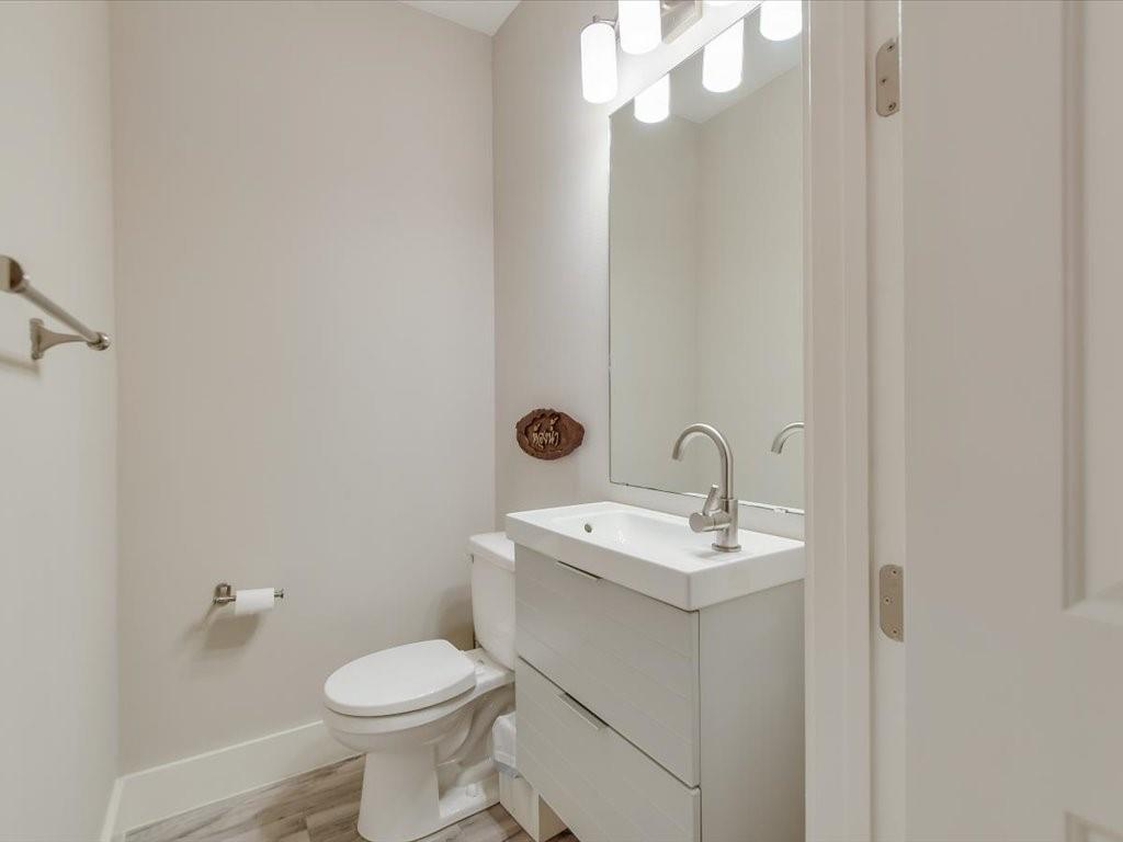 4607 Sara DR