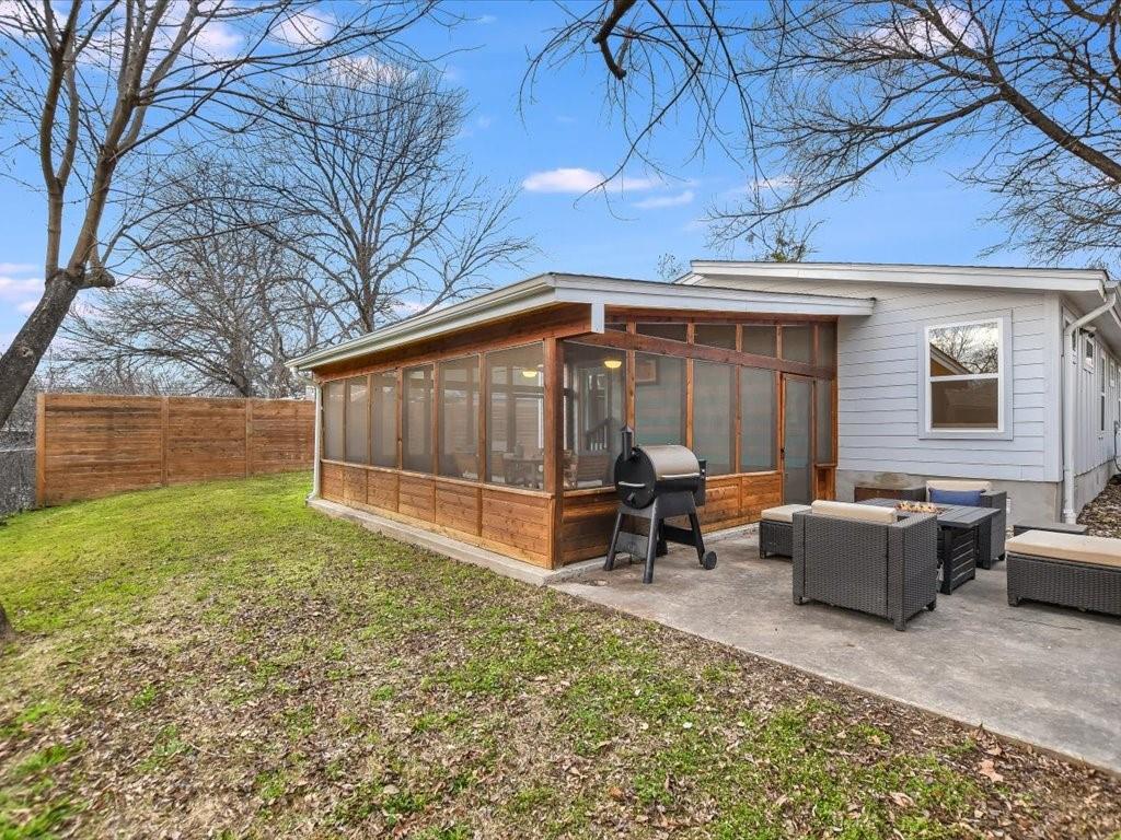 4607 Sara DR