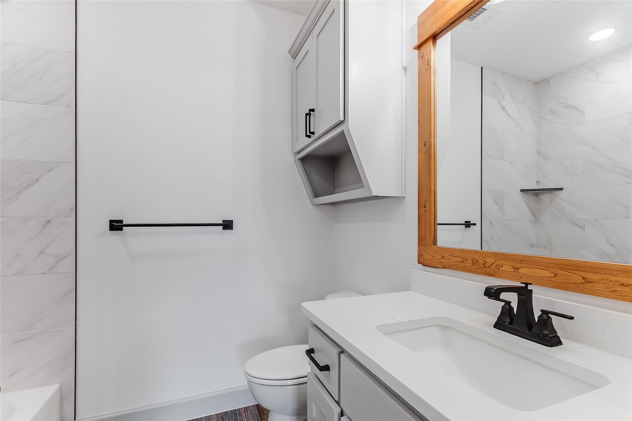 825 County Road 3152