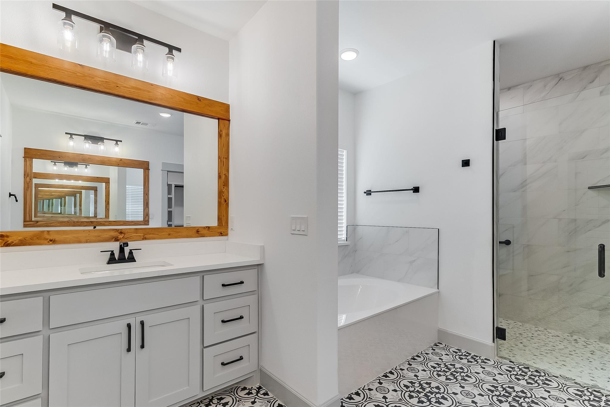 825 County Road 3152