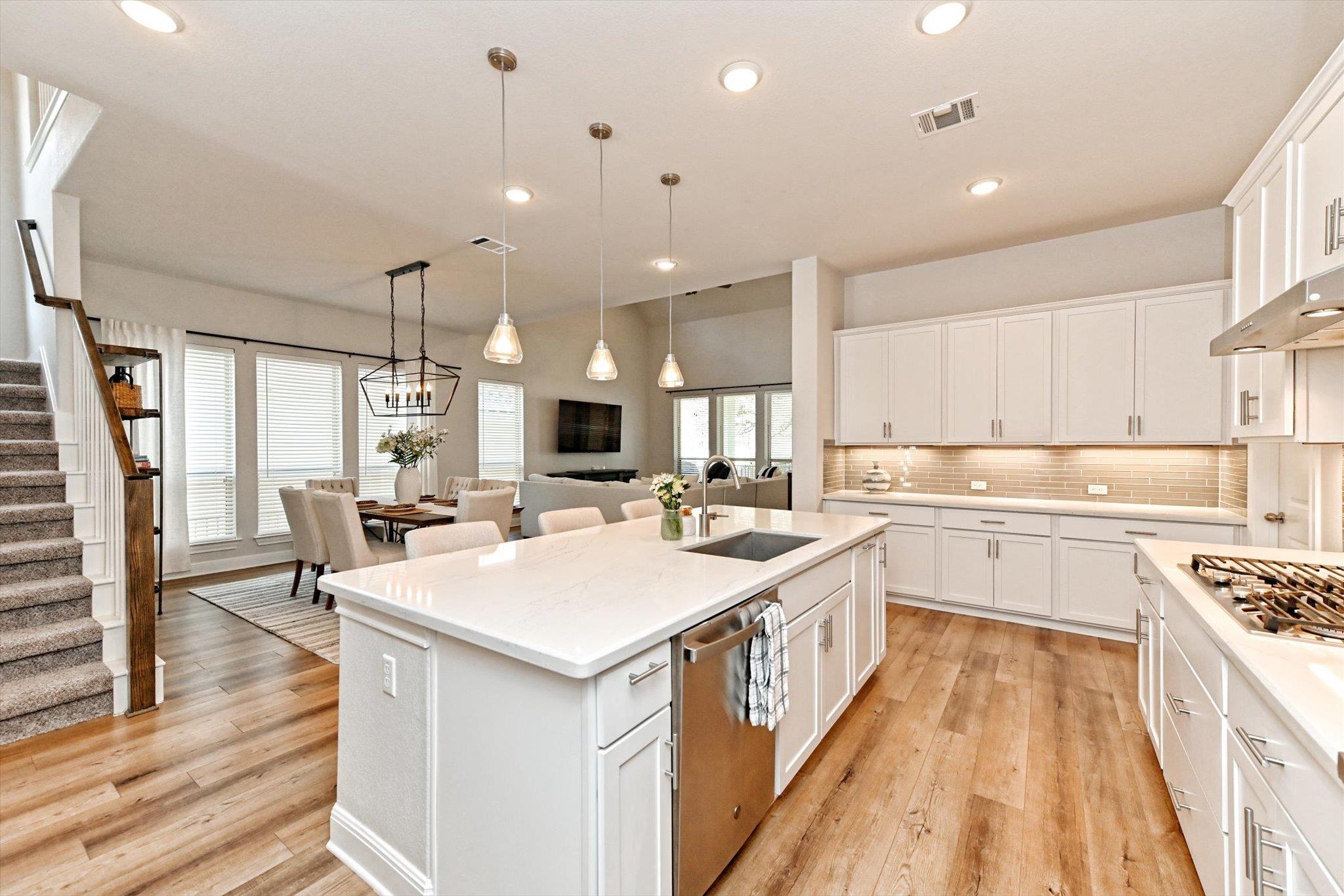 11912 Bayshore CV # 120