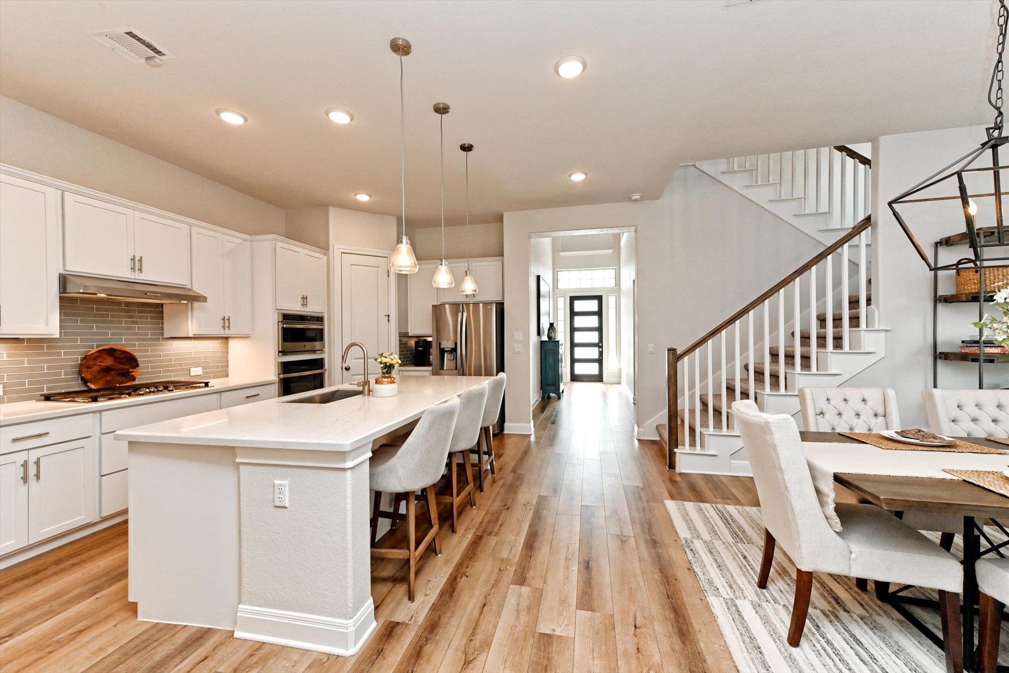 11912 Bayshore CV # 120