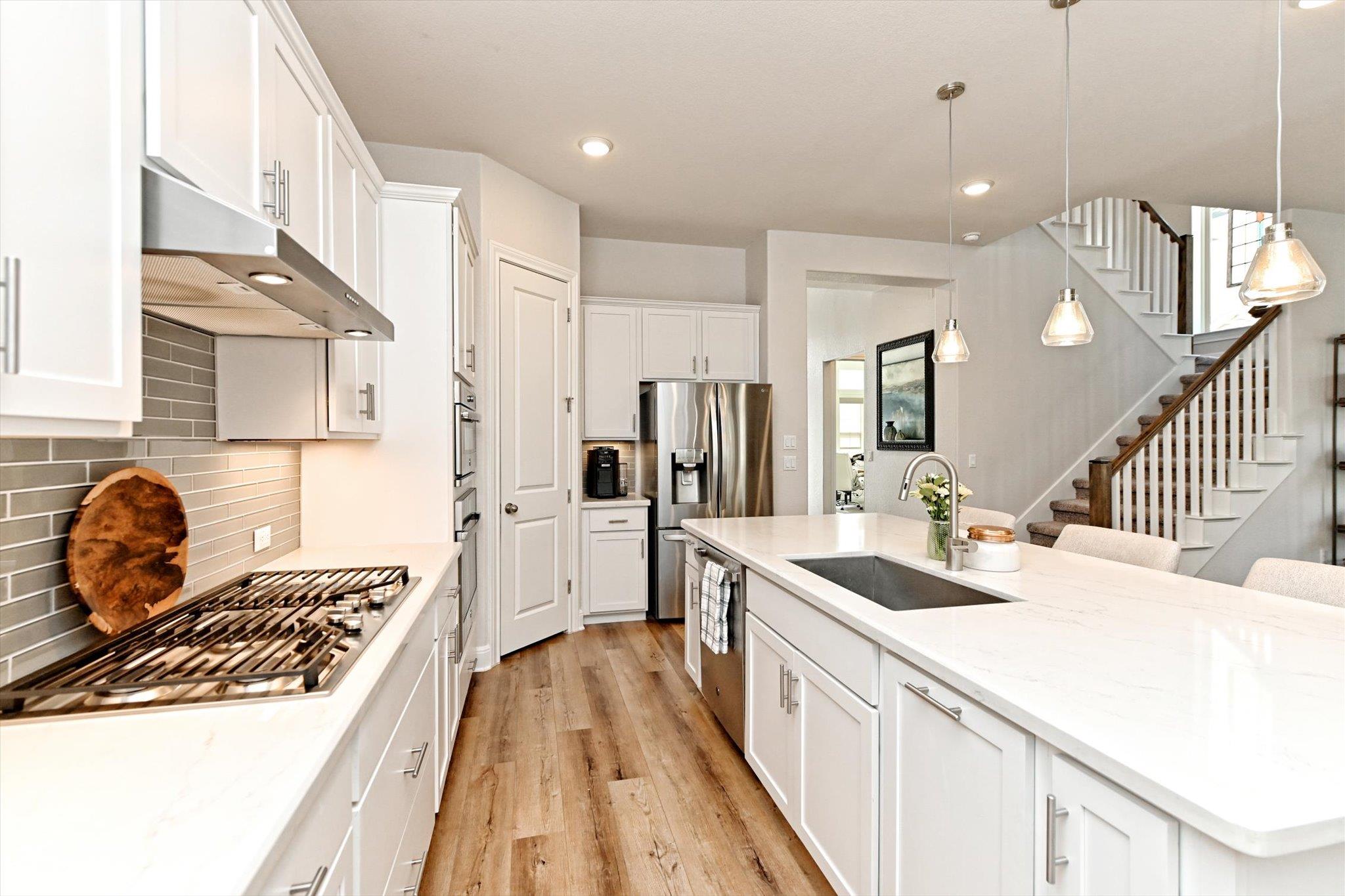 11912 Bayshore CV # 120