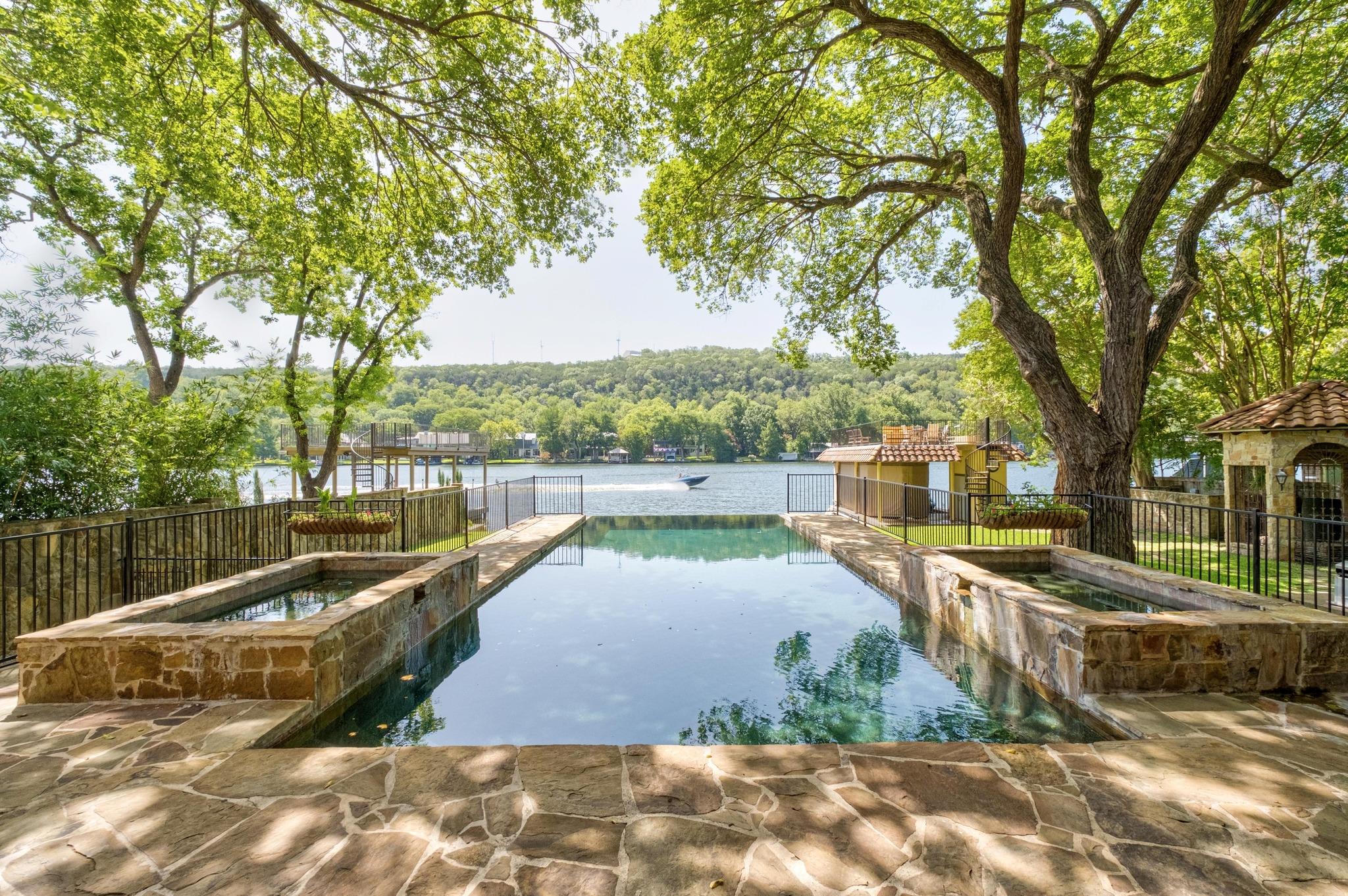 3111 Ski Shores Ter