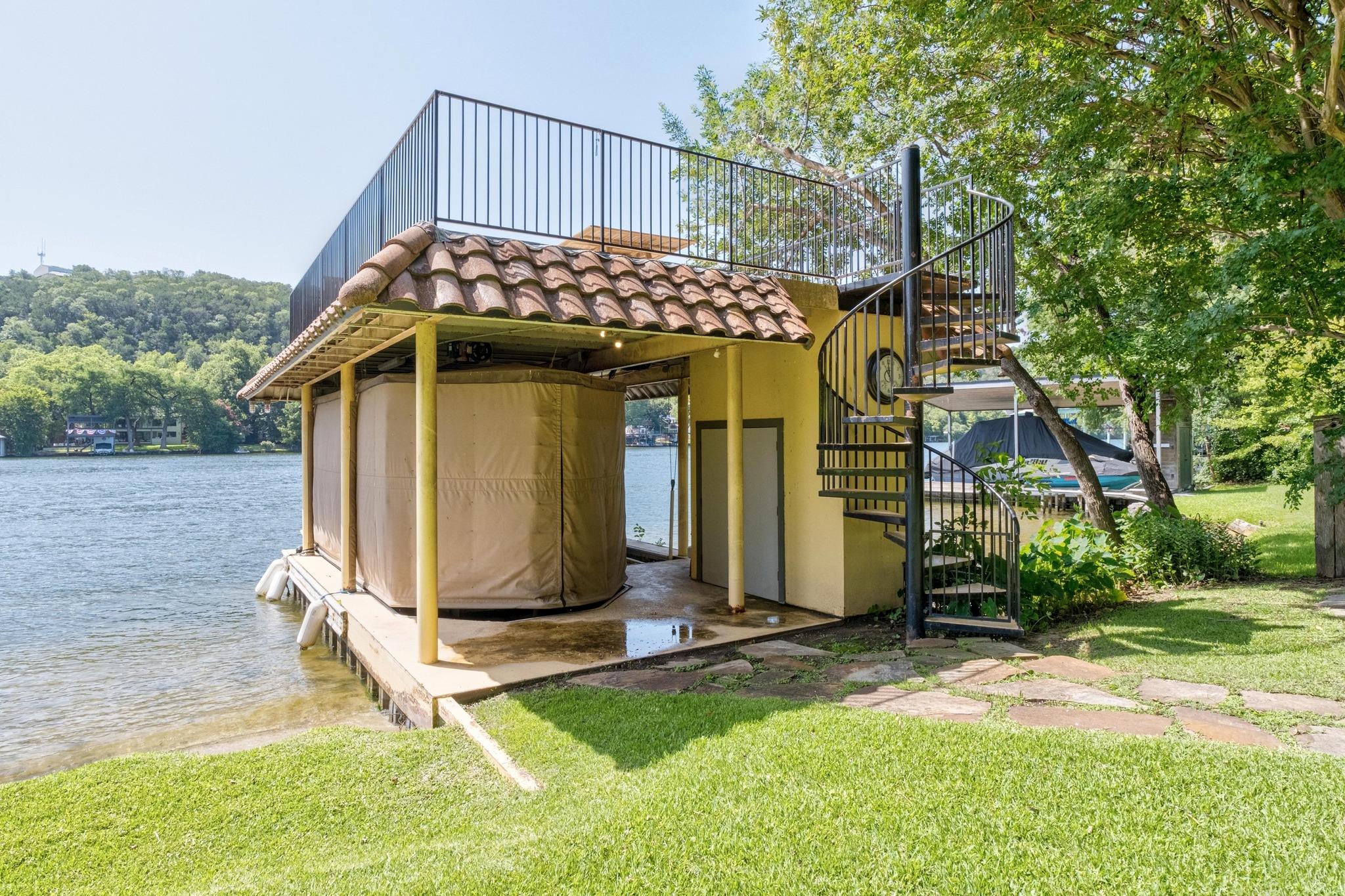 3111 Ski Shores Ter