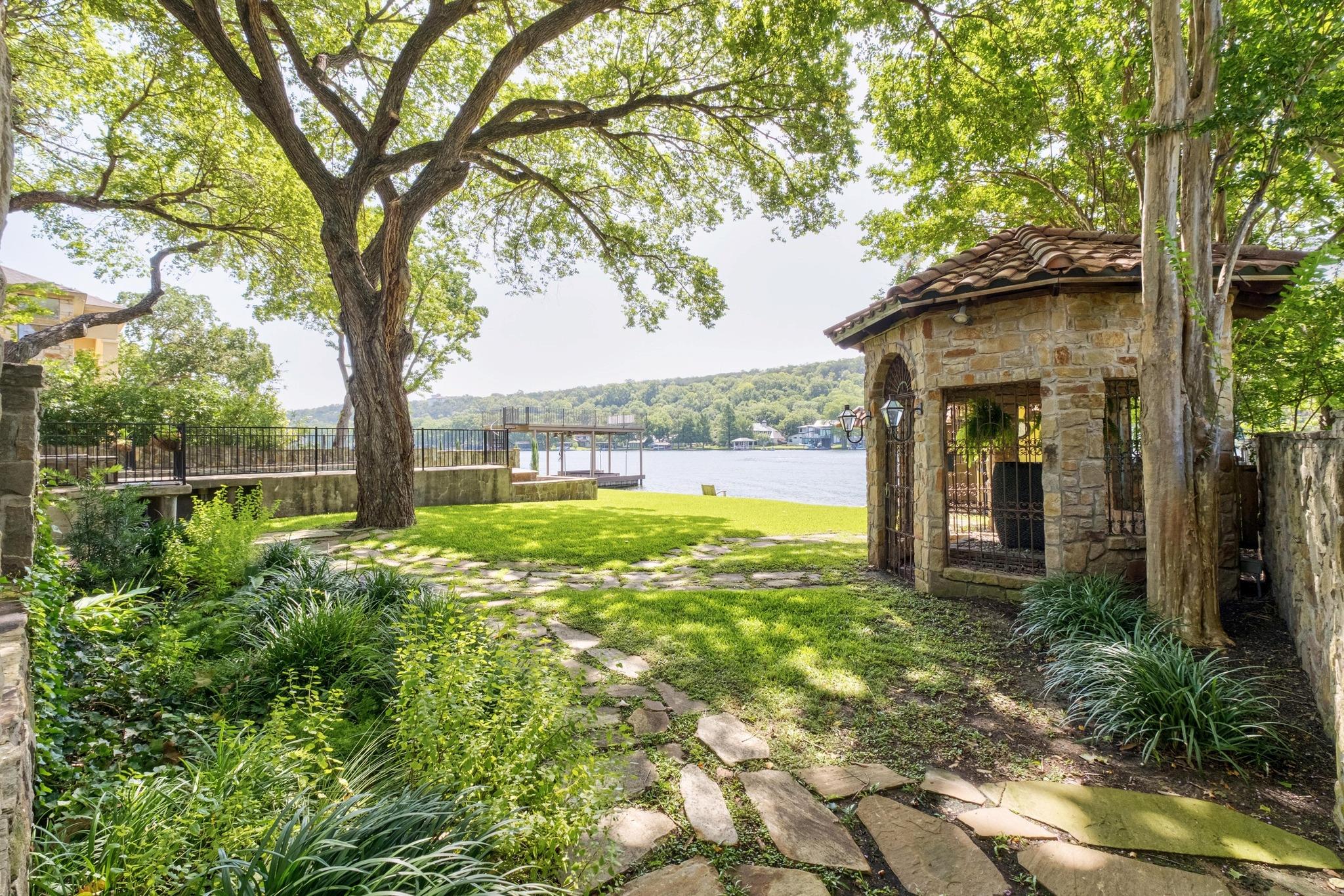 3111 Ski Shores Ter