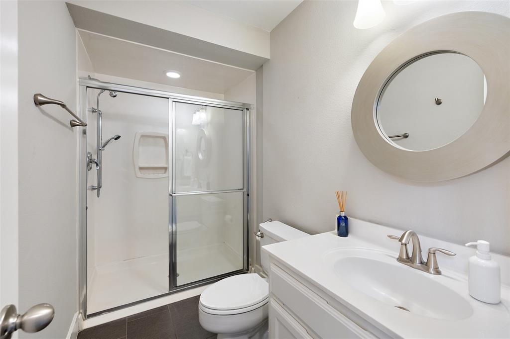 10405 Cassia CV