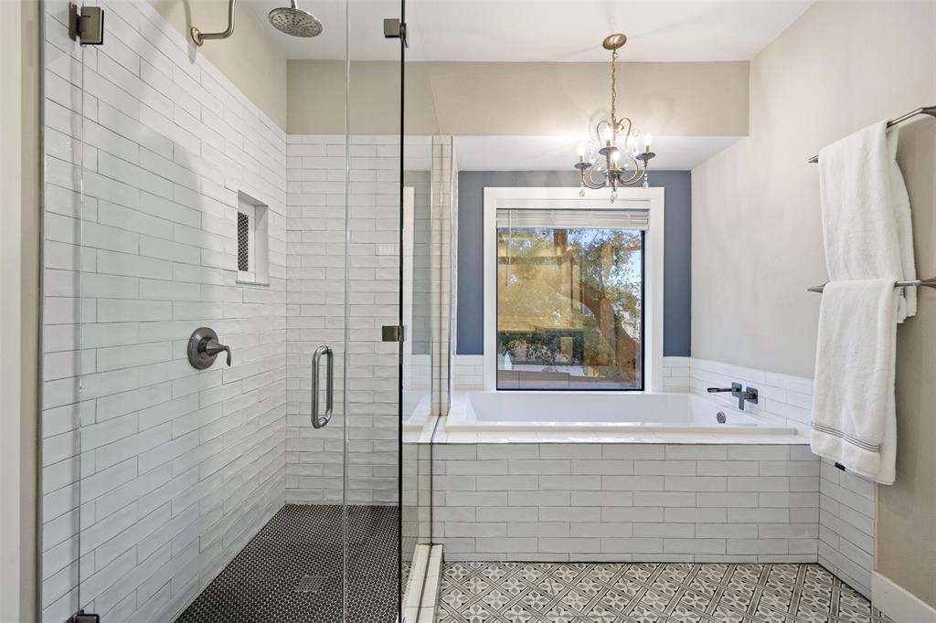 10405 Cassia CV