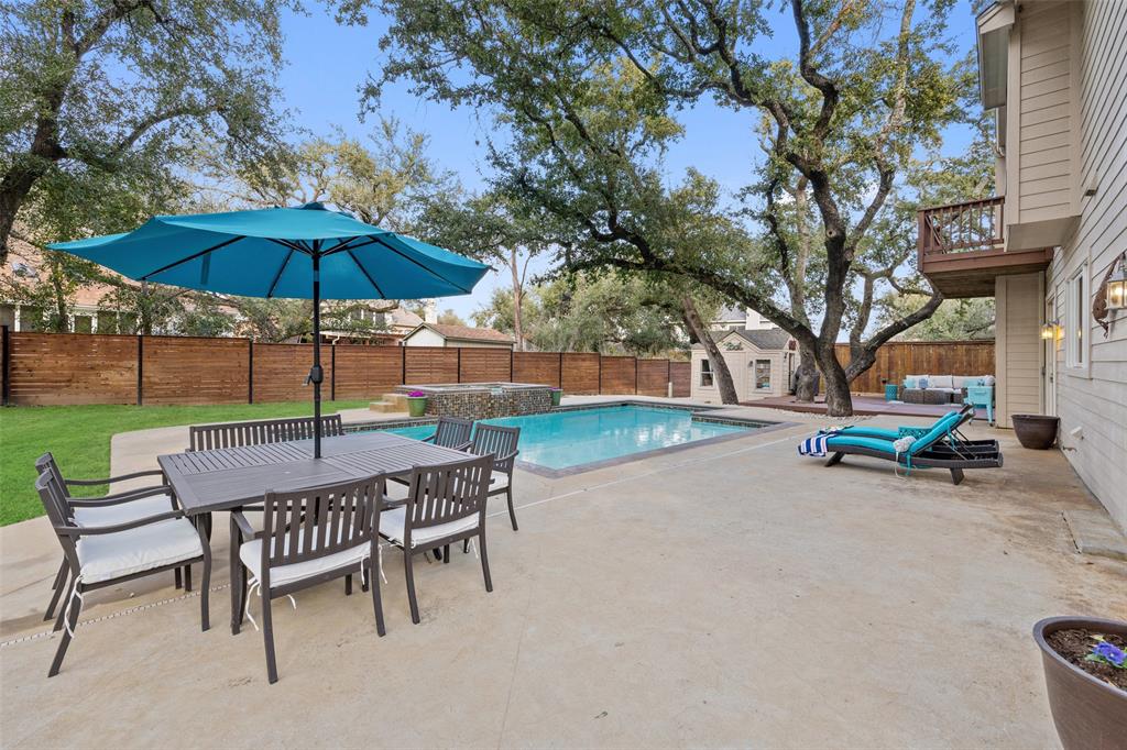 10405 Cassia CV