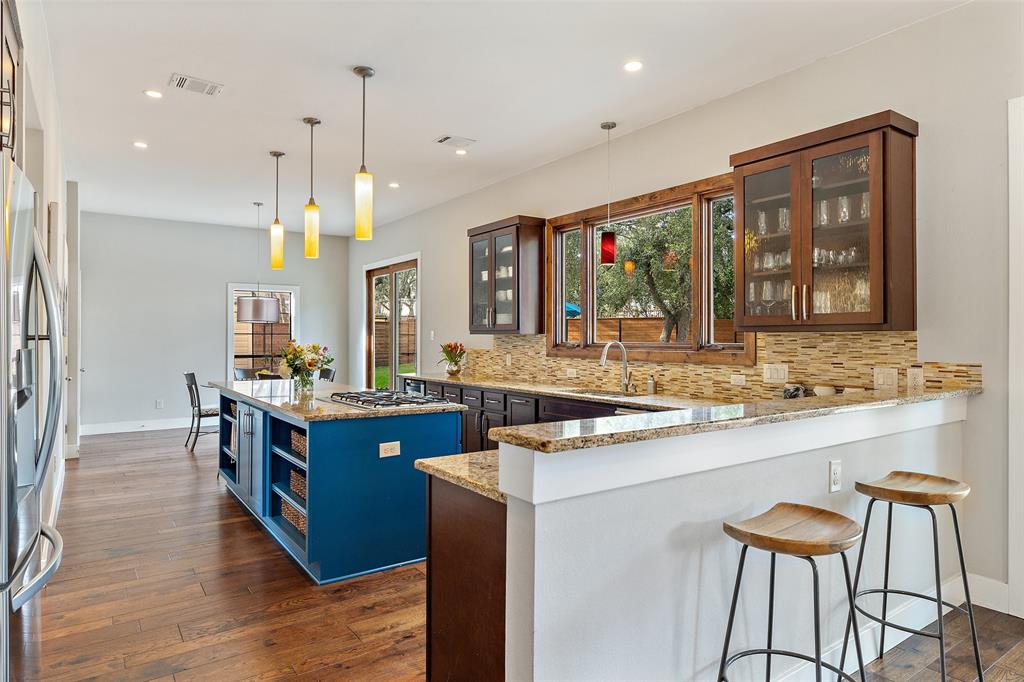 10405 Cassia CV