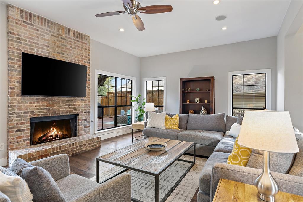 10405 Cassia CV