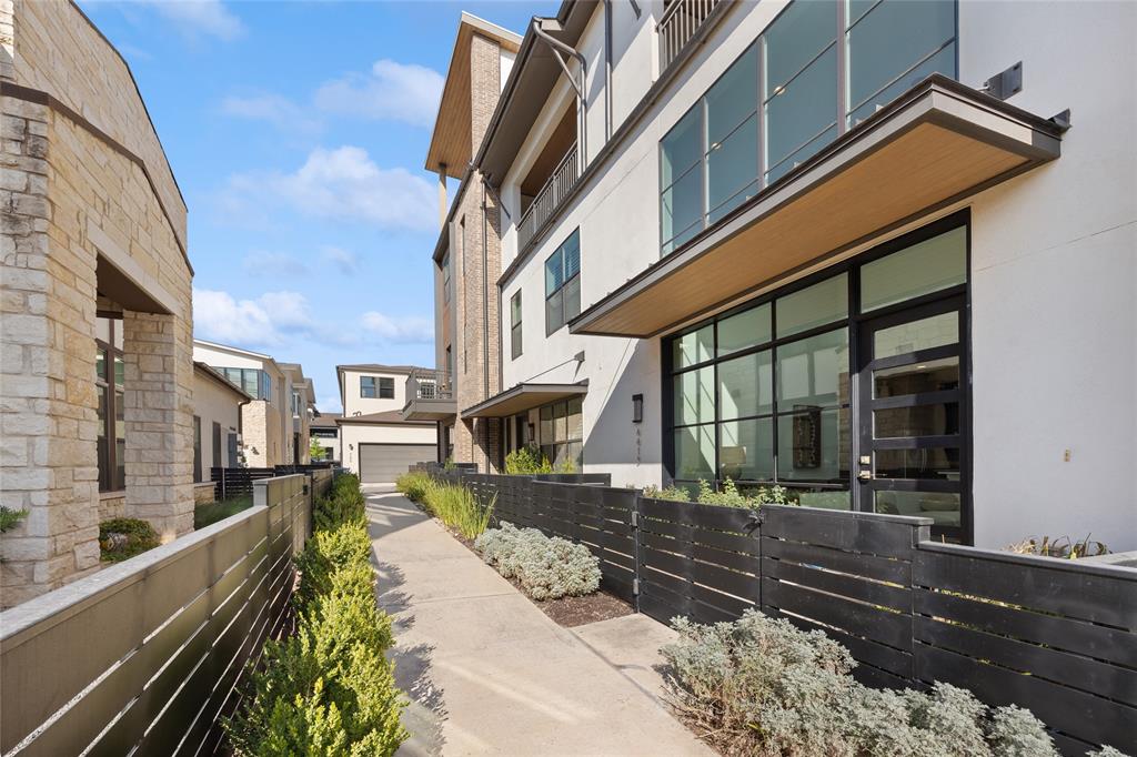 4415 Authentic DR # 224