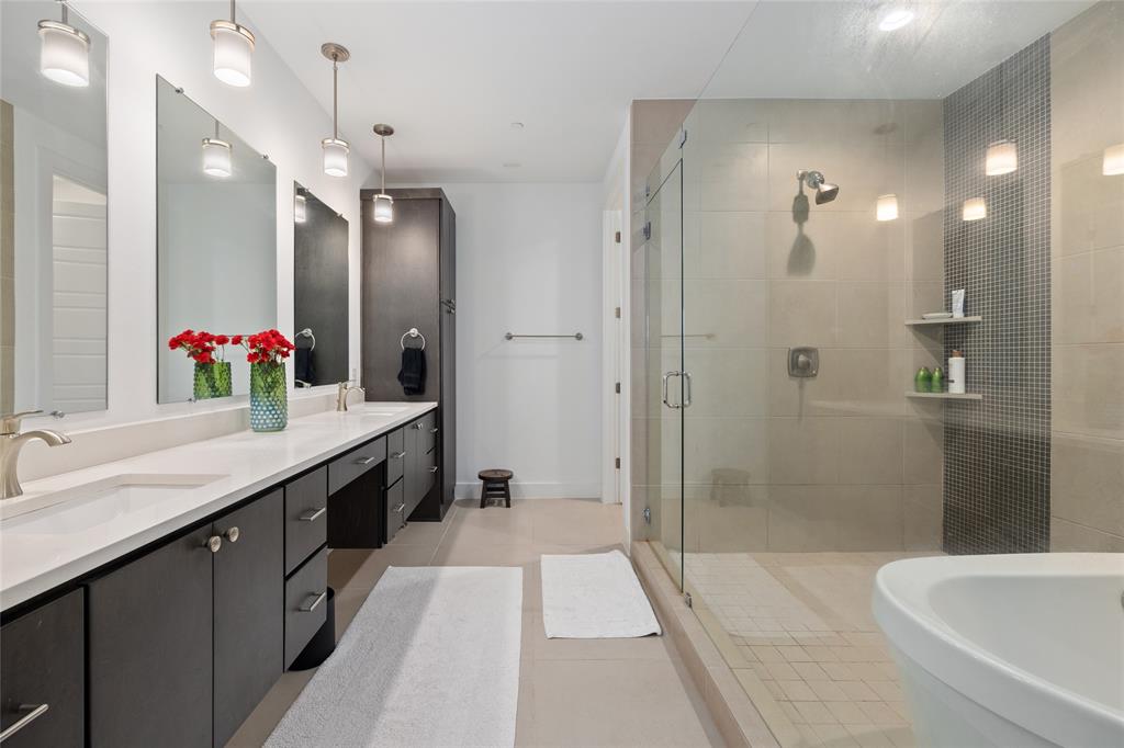 4415 Authentic DR # 224