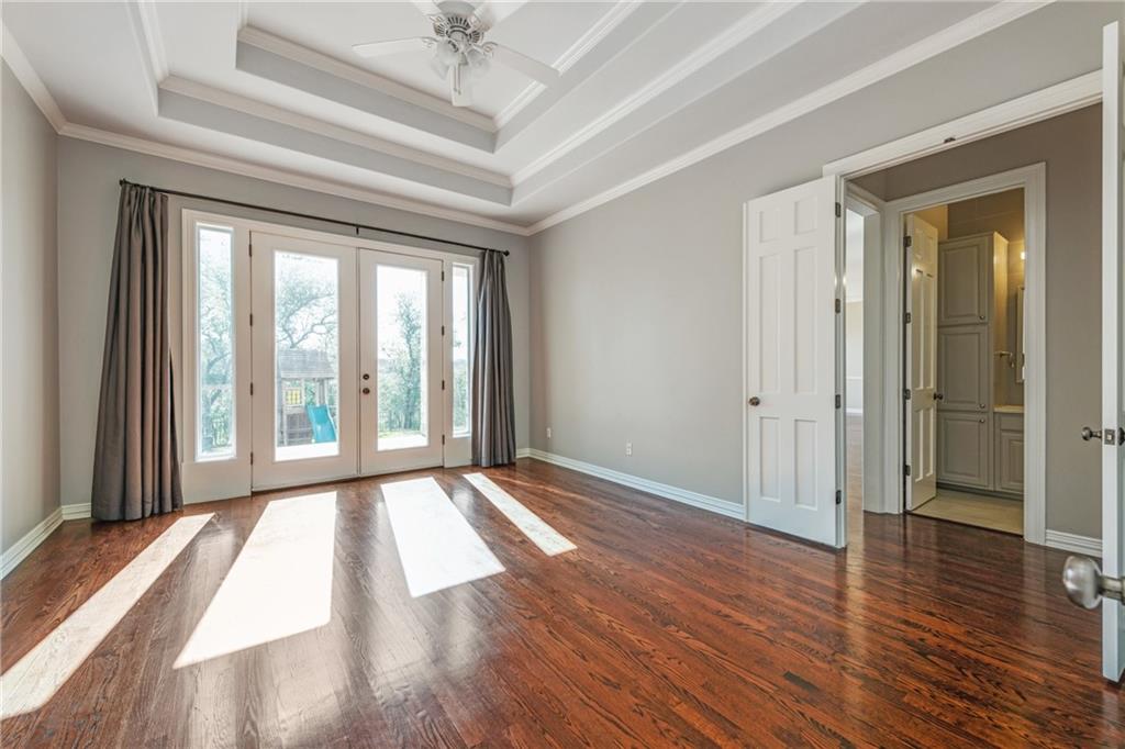 2705 Bartons Bluff LN