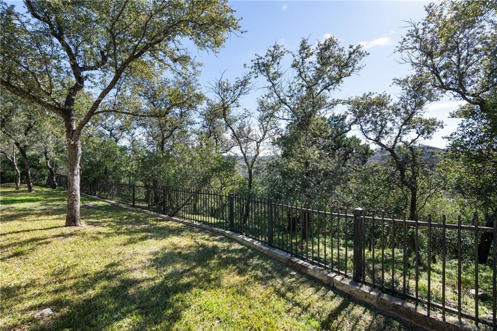 2705 Bartons Bluff LN