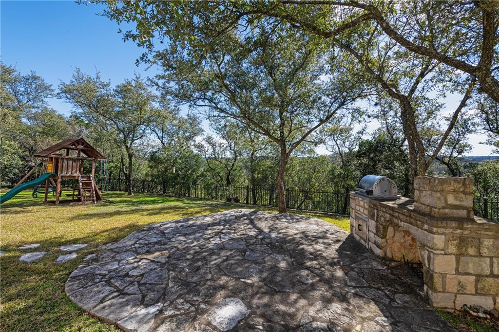 2705 Bartons Bluff LN