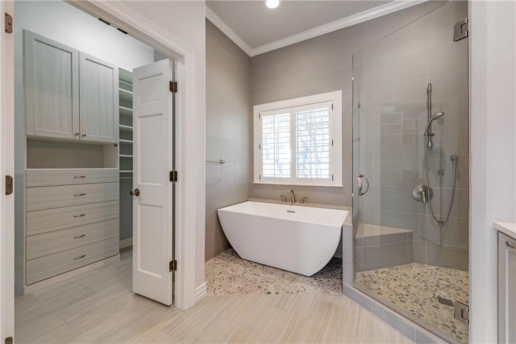 2705 Bartons Bluff LN