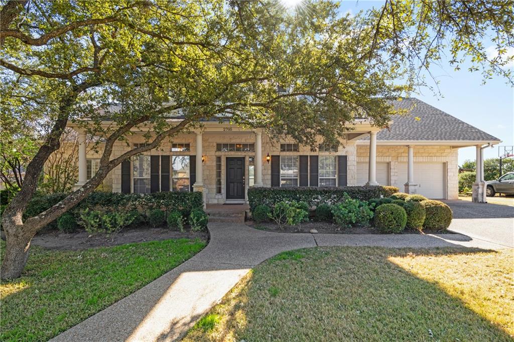 2705 Bartons Bluff LN