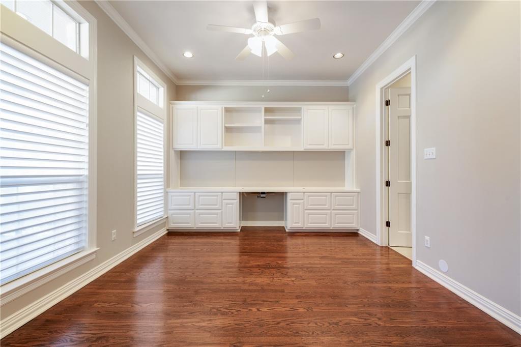 2705 Bartons Bluff LN