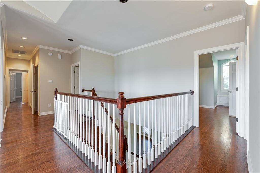 2705 Bartons Bluff LN