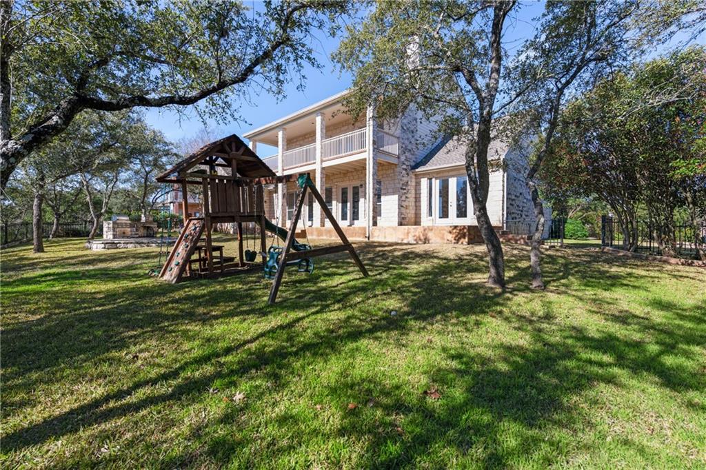 2705 Bartons Bluff LN