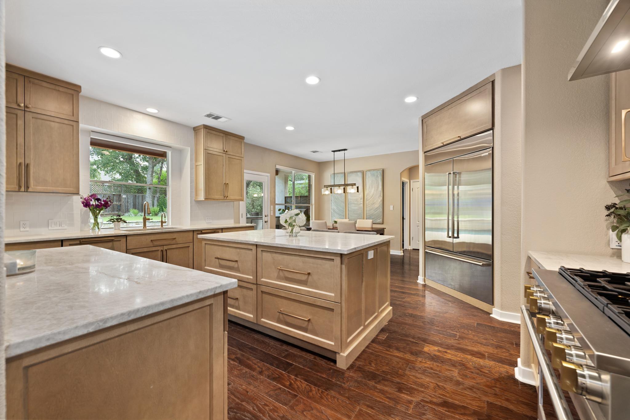 6409 Magenta LN