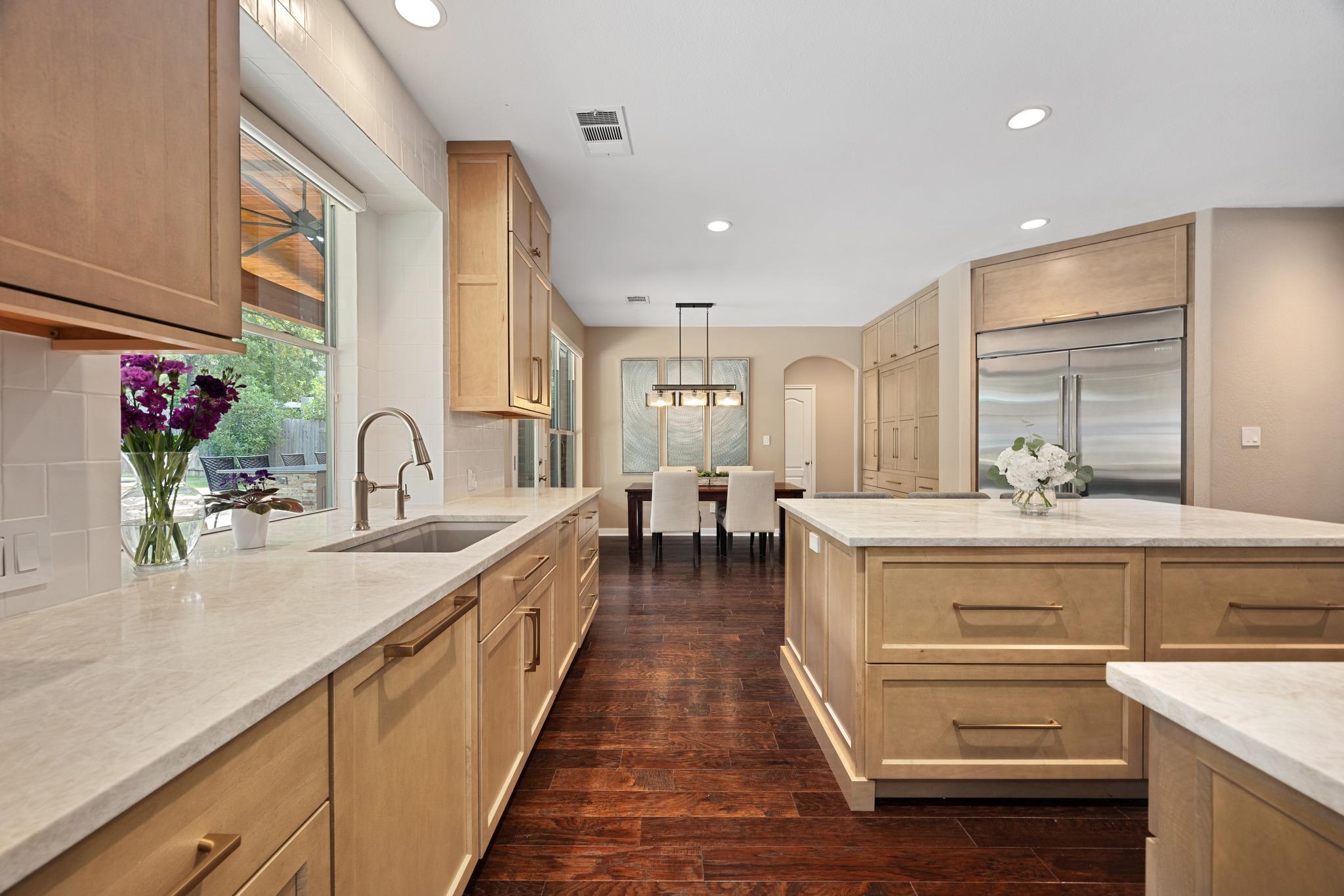 6409 Magenta LN